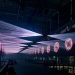 Vektor ist die neue audiovisuelle Installation des international tätigen Lichtkünstlers Christopher Bauder im Kraftwerk Berlin.