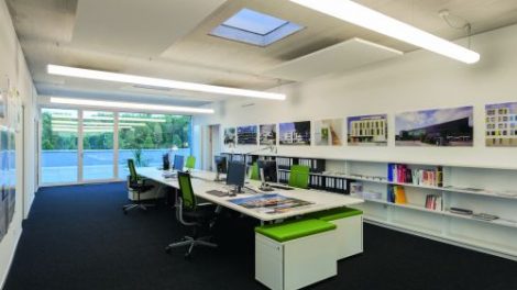 Architekten bauen ihr eigenes Bürohaus