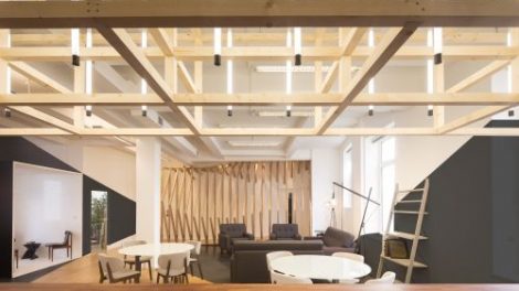 Londoner Büro mit Holzelementen