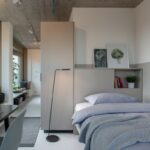 Wien hat seit einigen Monaten ein Apartmenthaus, das innovative Lösung für die Wohnungsfrage in Großstädten sein kann. BEHF Architects gestalteten die Innenarchitektur.