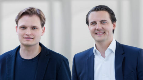 Porträtbild von Maximilian Köth (links) und Hannes Riehle