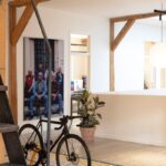 OEO Studio realisieren die Zentrale der Fahrradbekleidungsmarke Pas Normal Studios mit Firmensitz, Flagshipstore und Café in Kopenhagen.