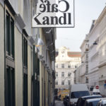 Außenansicht des Cafe Kandl in Wien