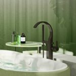 Sanitärprodukte: Das Bad ist ein sinnlicher und zugleich funktionaler Ort. Armaturen, Sanitärobjekte und Accessoires für wohltuende Räume.